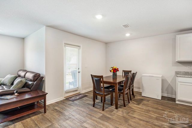 10560 Queens Gate Cir, Pensacola, FL 32506