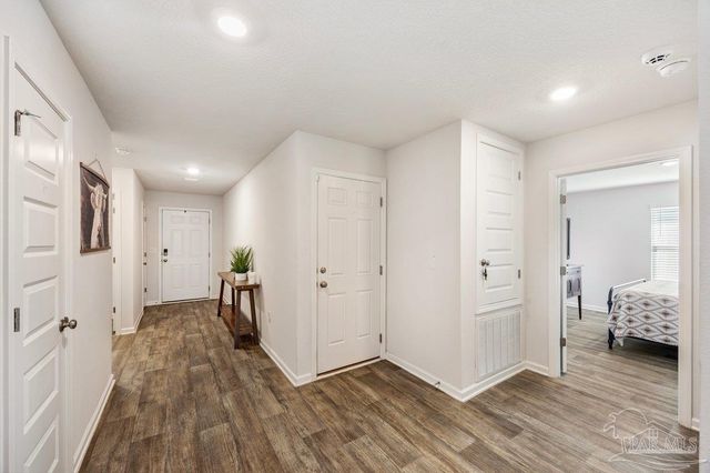 10560 Queens Gate Cir, Pensacola, FL 32506