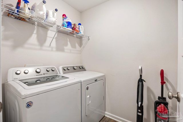 10560 Queens Gate Cir, Pensacola, FL 32506