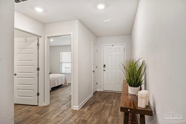 10560 Queens Gate Cir, Pensacola, FL 32506