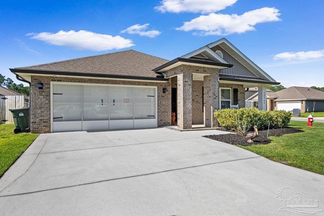 10560 Queens Gate Cir, Pensacola, FL 32506