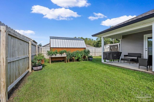 10560 Queens Gate Cir, Pensacola, FL 32506