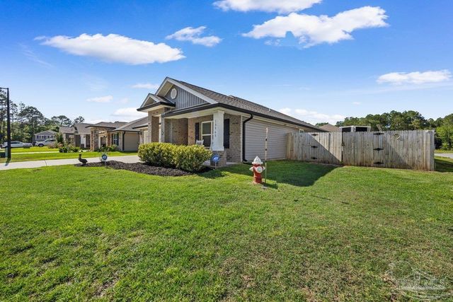 10560 Queens Gate Cir, Pensacola, FL 32506