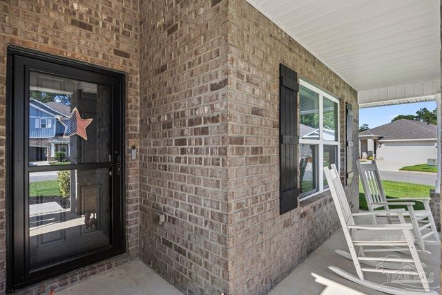 10560 Queens Gate Cir, Pensacola, FL 32506