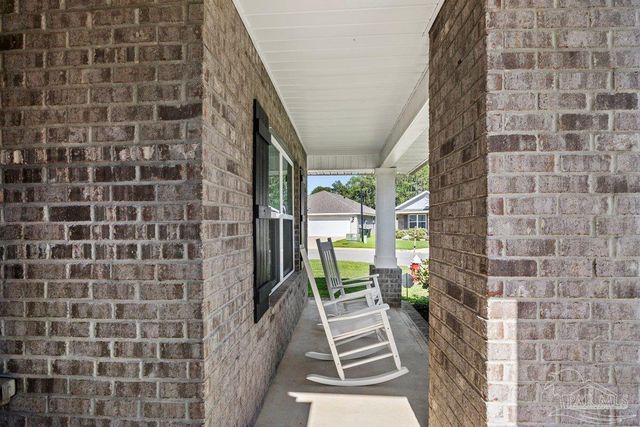 10560 Queens Gate Cir, Pensacola, FL 32506
