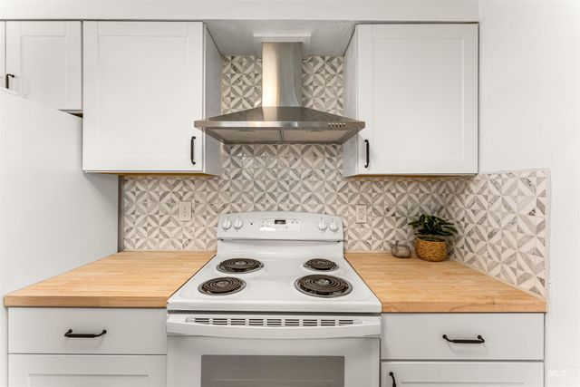 2171 N Hampton Rd., Boise, ID 83704