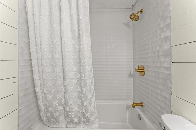 2171 N Hampton Rd., Boise, ID 83704