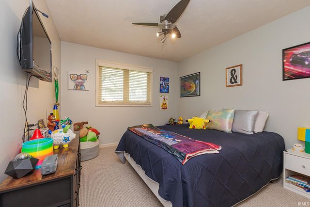 4001 W Robinwood Drive, Muncie, IN 47304