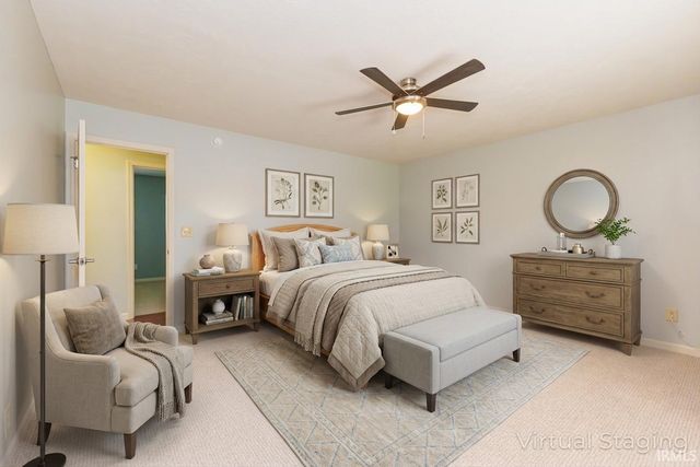 4001 W Robinwood Drive, Muncie, IN 47304