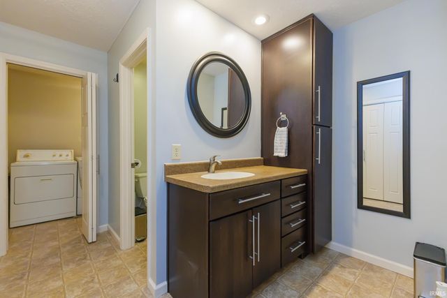 4001 W Robinwood Drive, Muncie, IN 47304