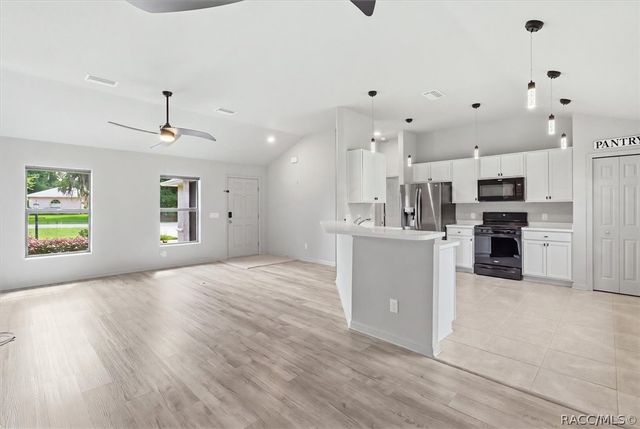 3200 N Canterbury Lake Drive, Hernando, FL 34442