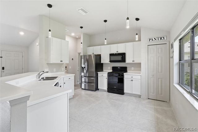 3200 N Canterbury Lake Drive, Hernando, FL 34442