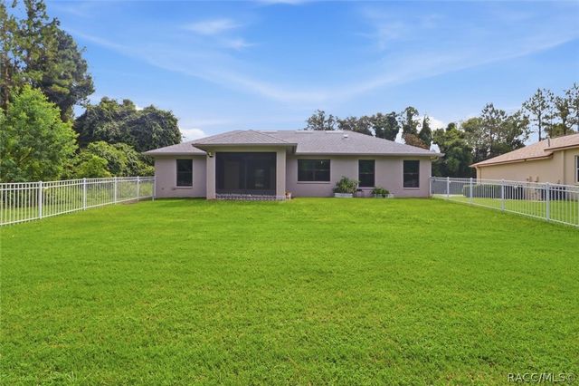 3200 N Canterbury Lake Drive, Hernando, FL 34442