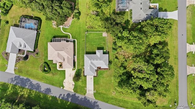 3200 N Canterbury Lake Drive, Hernando, FL 34442
