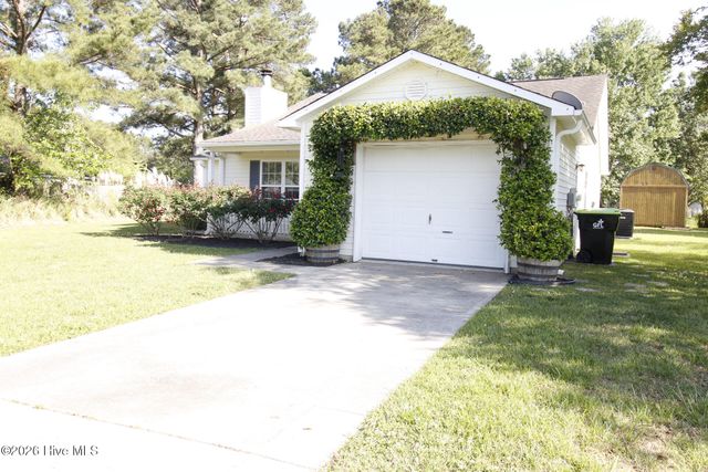 103 Quarterhorse Lane, Jacksonville, NC 28546