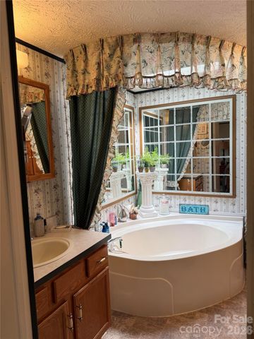 556 Gilbert Road, Columbus, NC 28722