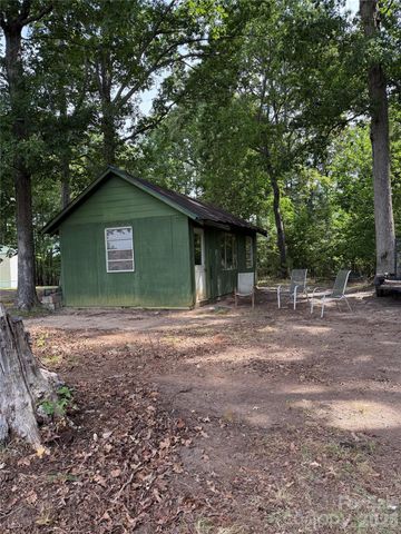 556 Gilbert Road, Columbus, NC 28722