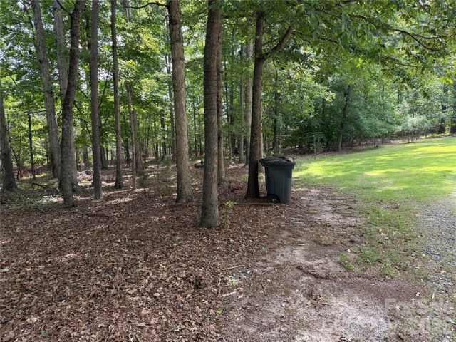 556 Gilbert Road, Columbus, NC 28722