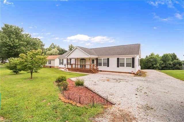 1102 Bryant Mill Road, Ararat, NC 27007