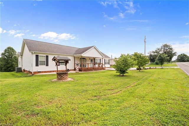 1102 Bryant Mill Road, Ararat, NC 27007