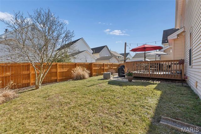 986 Barnard College Lane, University City, MO 63130