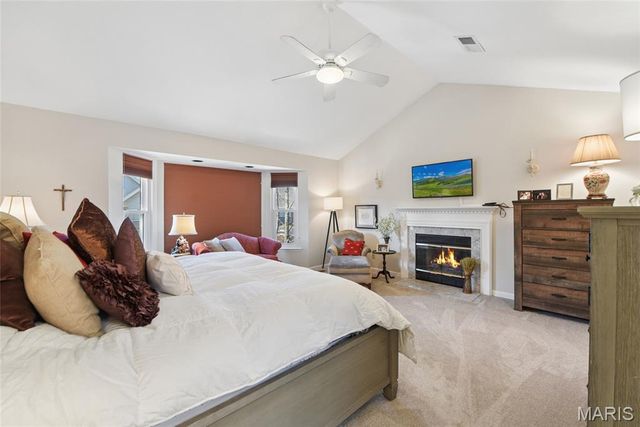 986 Barnard College Lane, University City, MO 63130