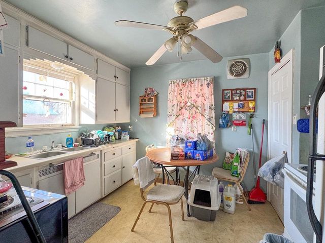 1202 12TH AVENUE, Green Bay, WI 54304