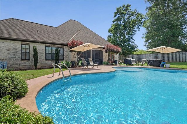 9150 Bellingham Court, Mobile, AL 36695