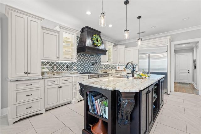 9150 Bellingham Court, Mobile, AL 36695
