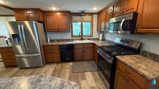 3905 N Longview Ave Avenue, Sioux Falls, SD 57107