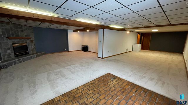 3905 N Longview Ave Avenue, Sioux Falls, SD 57107