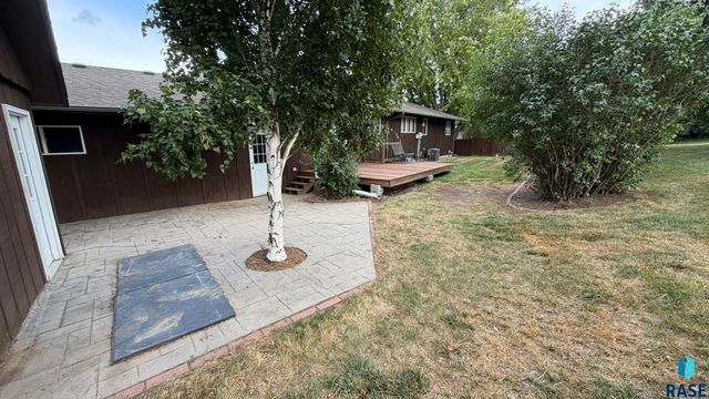 3905 N Longview Ave Avenue, Sioux Falls, SD 57107