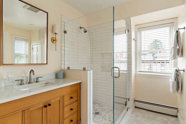 30 Cross St 2, Boston, MA 02129