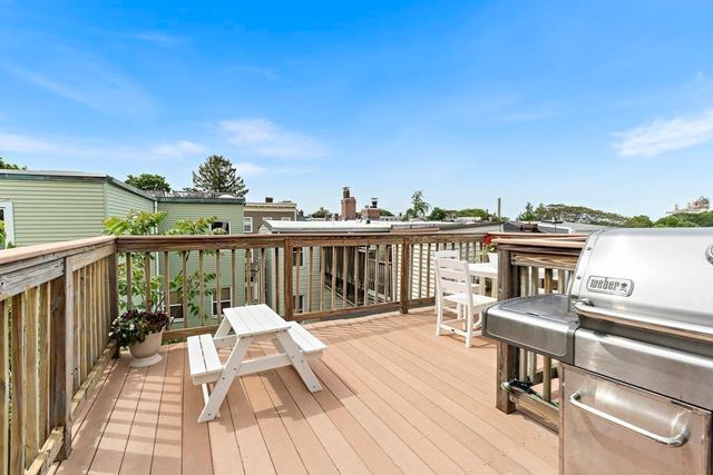30 Cross St 2, Boston, MA 02129