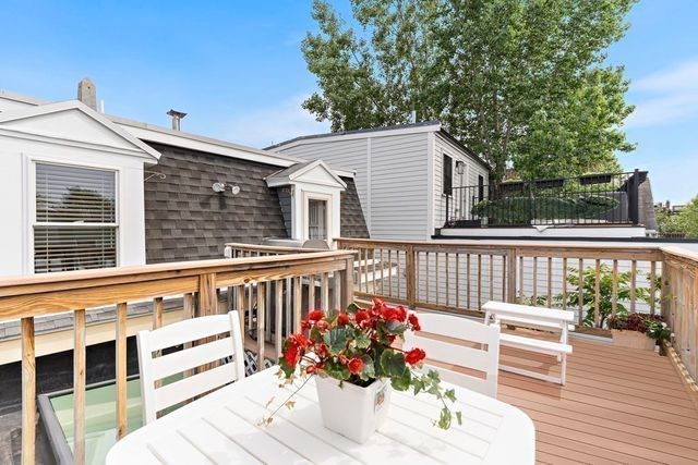 30 Cross St 2, Boston, MA 02129