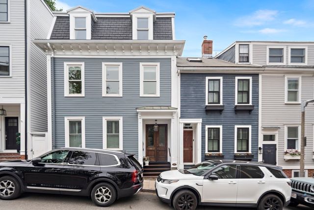 30 Cross St 2, Boston, MA 02129