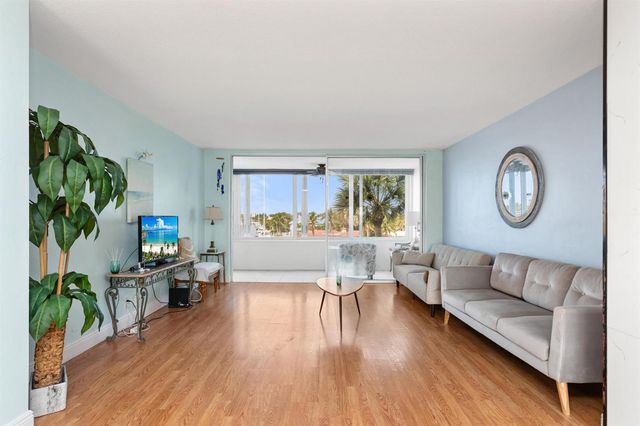 401 N Riverside Drive 406, Pompano Beach, FL 33062