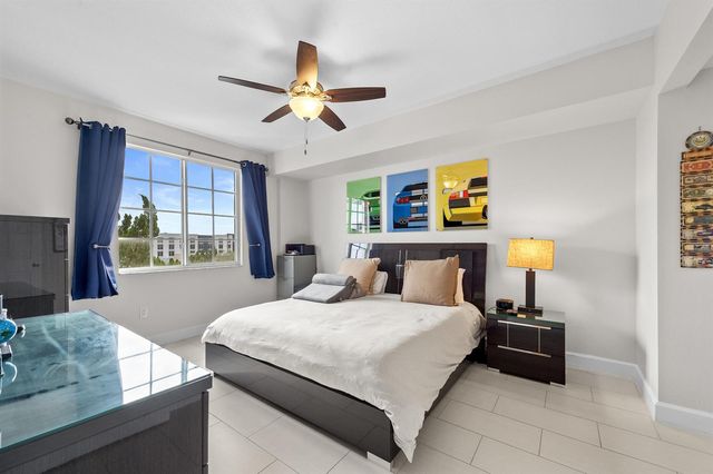 255 NE 3rd Avenue 2401, Delray Beach, FL 33444