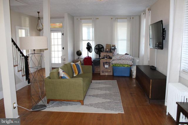 564 W MAPLE GROVE RD, Denver, PA 17517