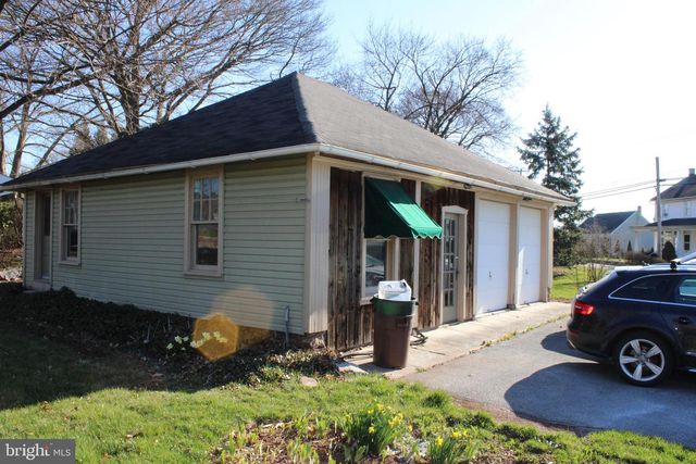 564 W MAPLE GROVE RD, Denver, PA 17517