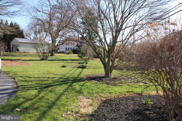 564 W MAPLE GROVE RD, Denver, PA 17517