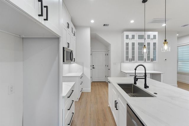 6126 Endeavor Heights Street, Houston, TX 77091