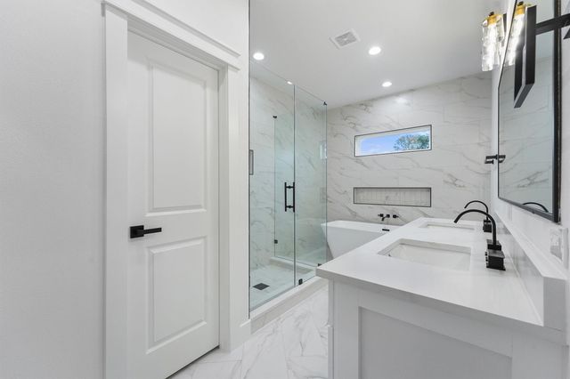 6126 Endeavor Heights Street, Houston, TX 77091