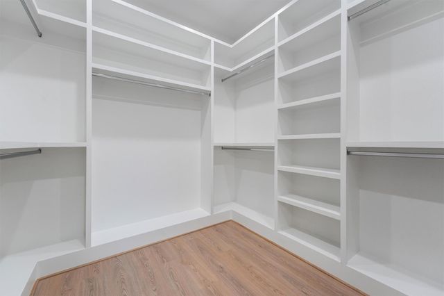 6126 Endeavor Heights Street, Houston, TX 77091