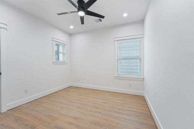 6126 Endeavor Heights Street, Houston, TX 77091