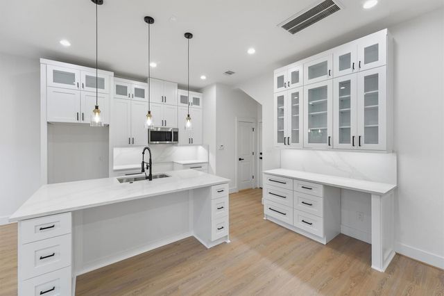 6126 Endeavor Heights Street, Houston, TX 77091