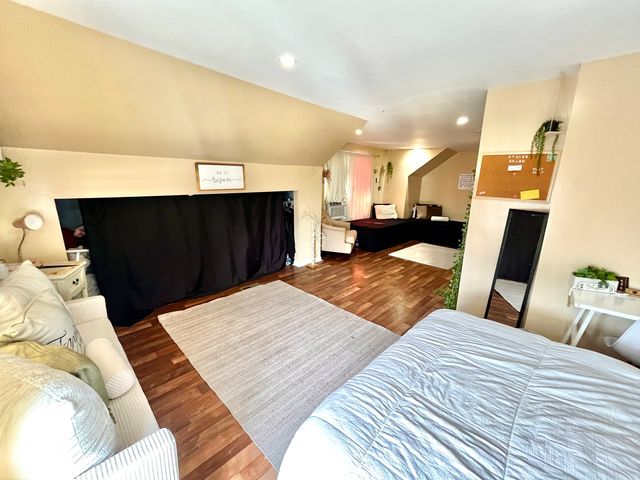 1641 N Mozart Street, Chicago, IL 60647