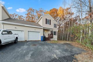 9A Sunshine Drive A, Hudson, NH 03051