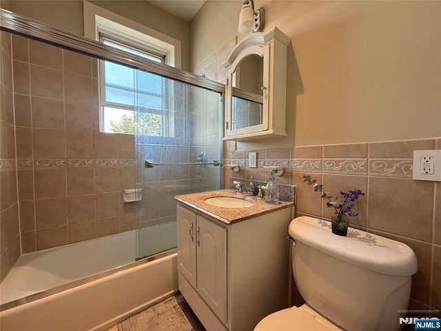 215 Orient Way C2, Rutherford, NJ 07070