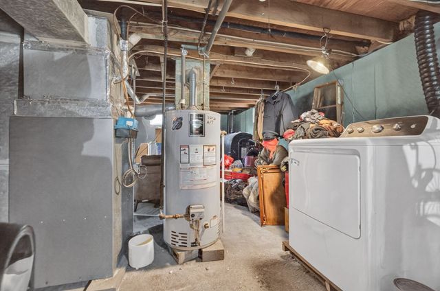 24 Mccabe St, Dartmouth, MA 02748